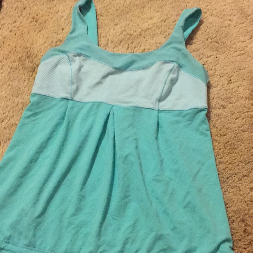 Lululemon sz 8 top